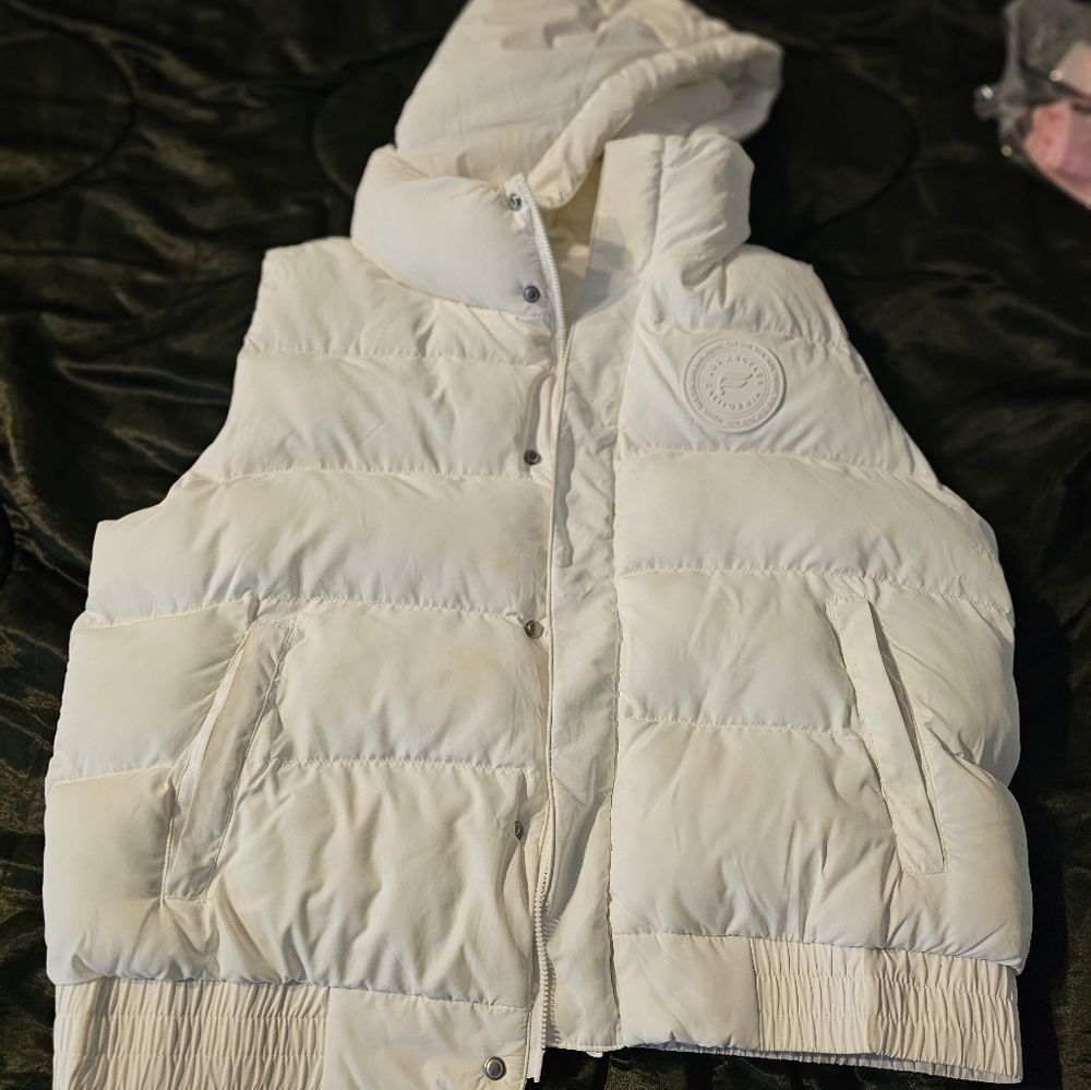 Fabletics Puffer - image 1